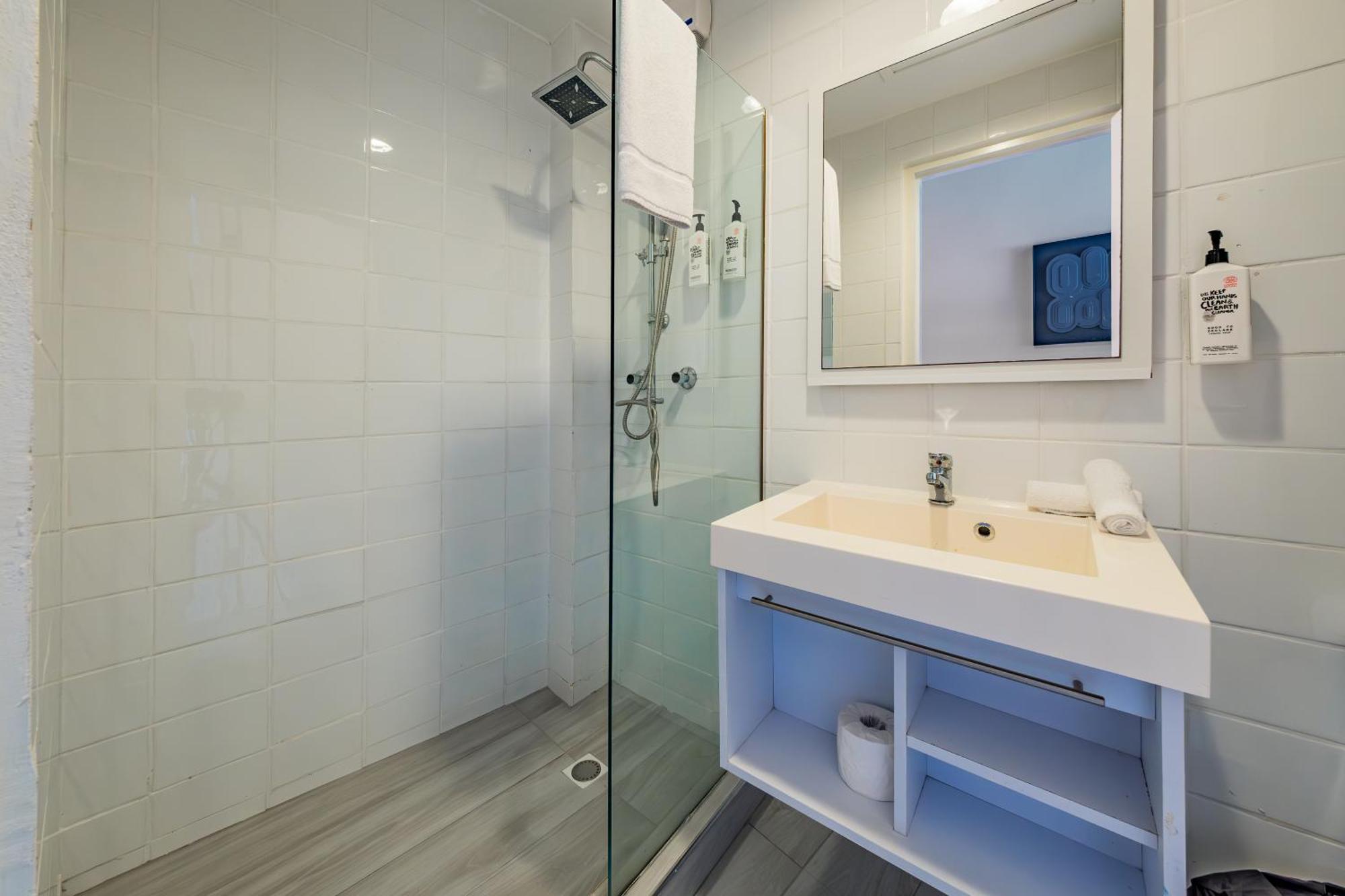 The Freedom Hotel Willemstad Room photo