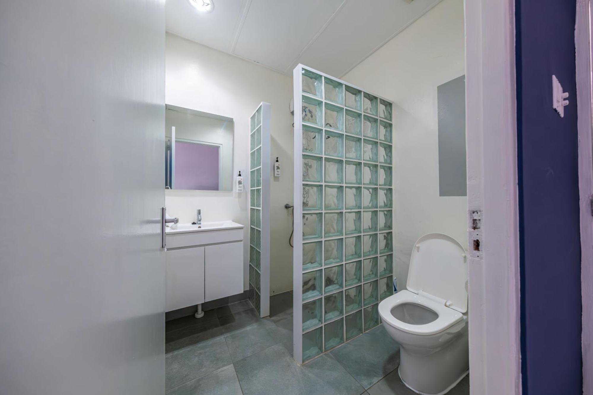 The Freedom Hotel Willemstad Room photo